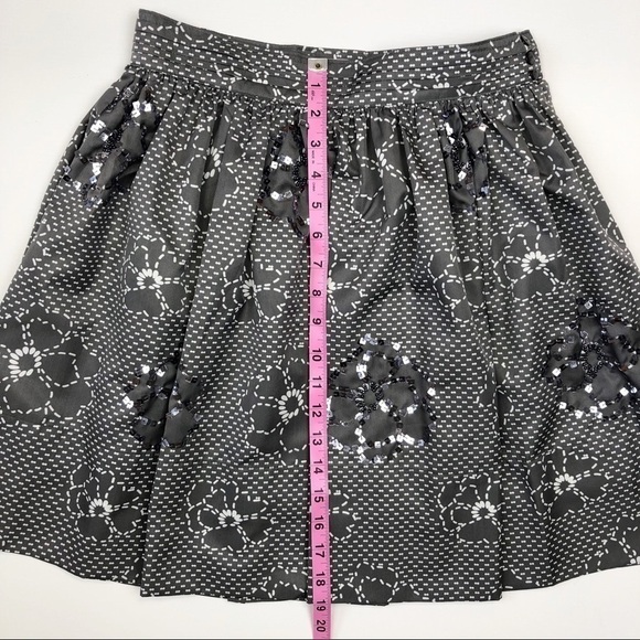 Metallic gray sequin floral fit and flare skirt - Picture 5 of 8